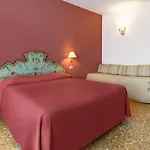 Residenza Dei Fiori Aparthotel Cannero Riviera