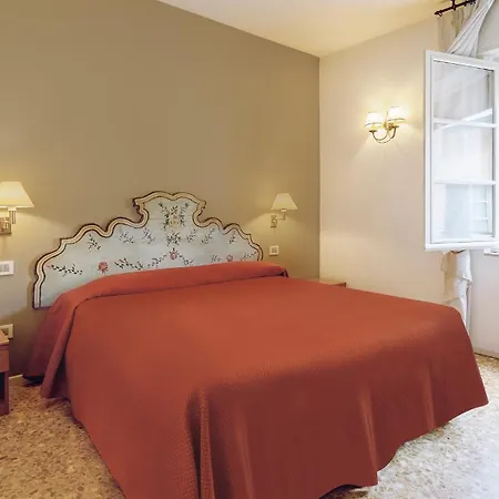 Residenza Dei Fiori Lägenhetshotell
