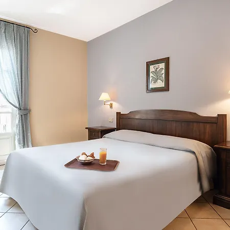 Residenza Dei Fiori Lägenhetshotell 4*