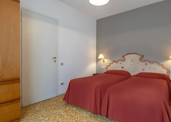 Residenza Dei Fiori 4* Каннеро-Ривьера