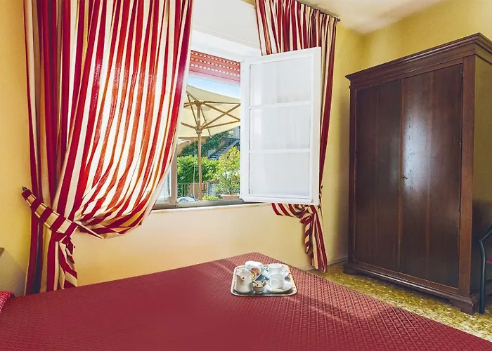 شقة فندقية Residenza Dei Fiori كانيرو ريفييرا