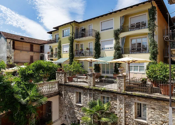 شقة فندقية Residenza Dei Fiori كانيرو ريفييرا
