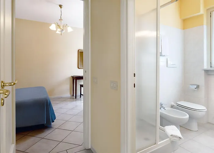 شقة فندقية Residenza Dei Fiori كانيرو ريفييرا