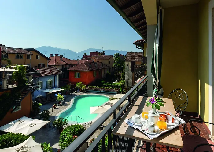 Residenza Dei Fiori カンネロ・リヴィエーラ
